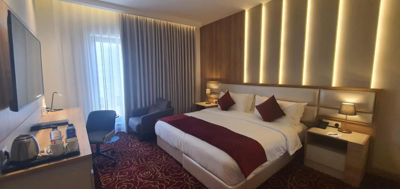 Hotel Lilac -